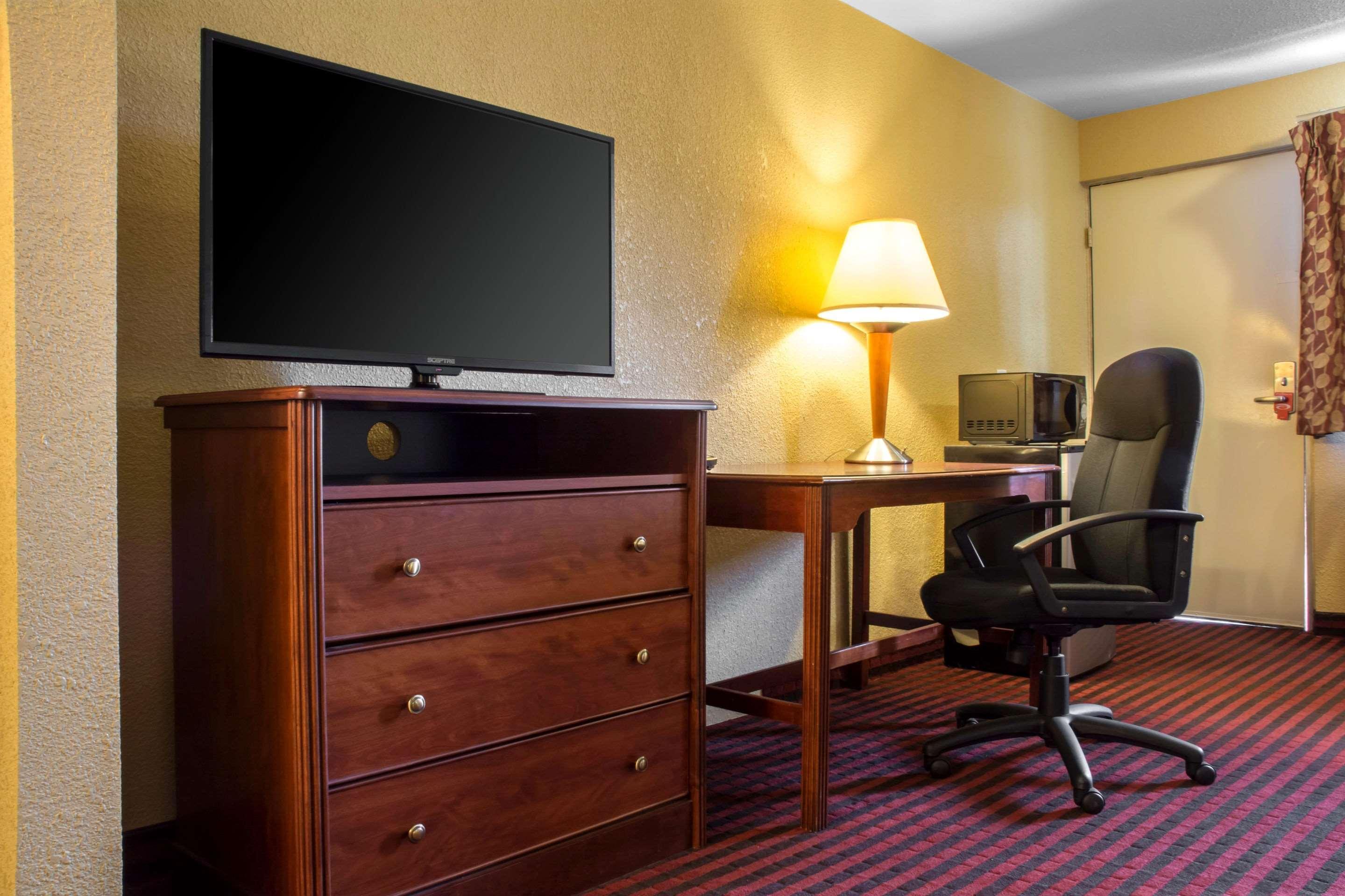 อีโคโน ลอดจ์ แบรดฟอร์ด Hotel ภายนอก รูปภาพ